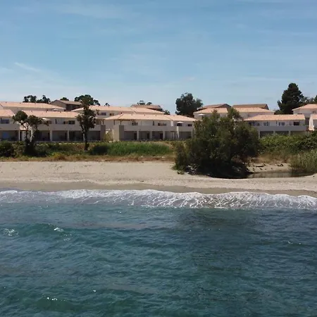 Residence Marina di Bravone - appartement 4 personnes RDC N61 * Linguizzetta
